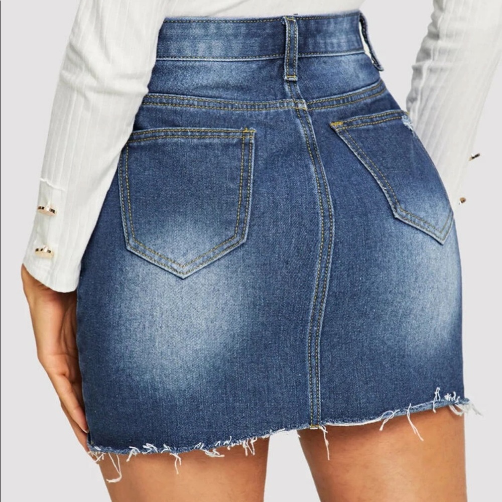 Distressed Denim Jean Skirt Dark Wash Ripped Raw - Picture 2 of 3